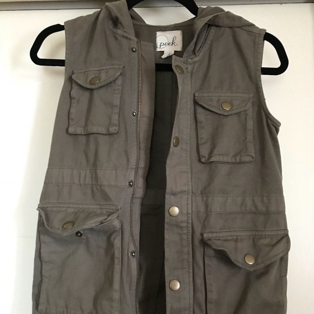 Unisex khaki green vest jacket hoodie.